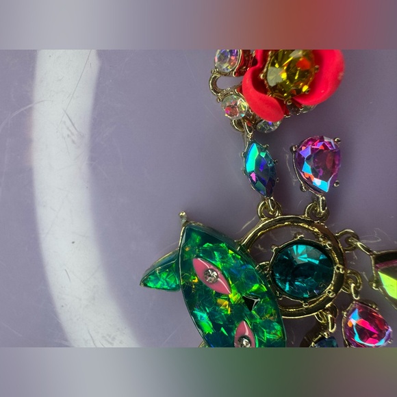 Betsey Johnson Multicolor Cat and Faux Pearl Necklace with Pink - Picture 5 of 13